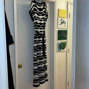 Gorgeous knit dress from Vertigo Paris NWT